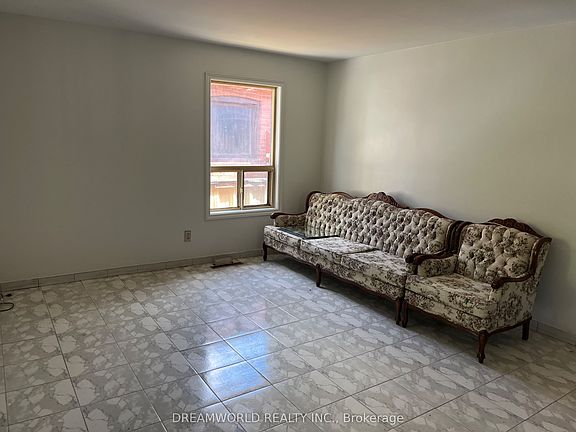 4th image of 167 Redwater Dr