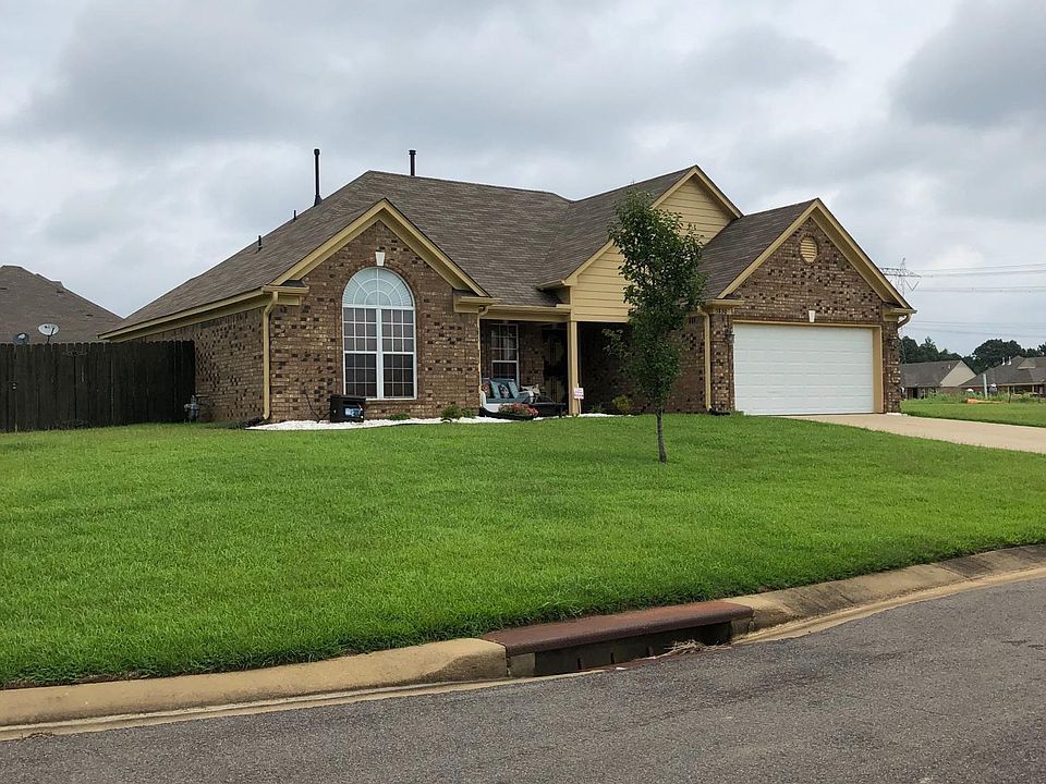 2nd image of 3830 Rolling Wagon Dr