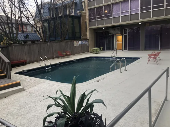 1800 Lavaca St APT 201, Austin, TX 78701