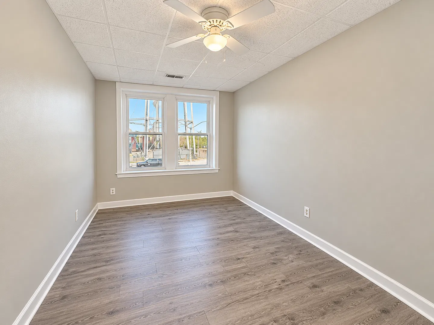 210 N Martin Luther King Jr Drive — Photo 4