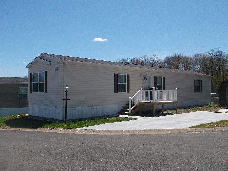 1st image of 116 Brandywine Cir E