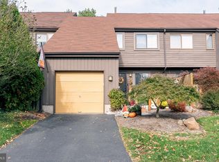 24 Jacob Ct, Ewing, NJ 08628