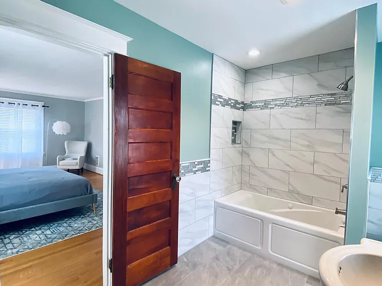 320 Berkeley St — Photo 23