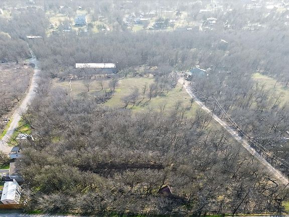 4th image of 885 Longhollow Rd
