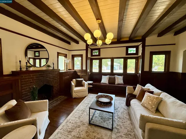 3386 Cowell Rd, Concord, CA 94518