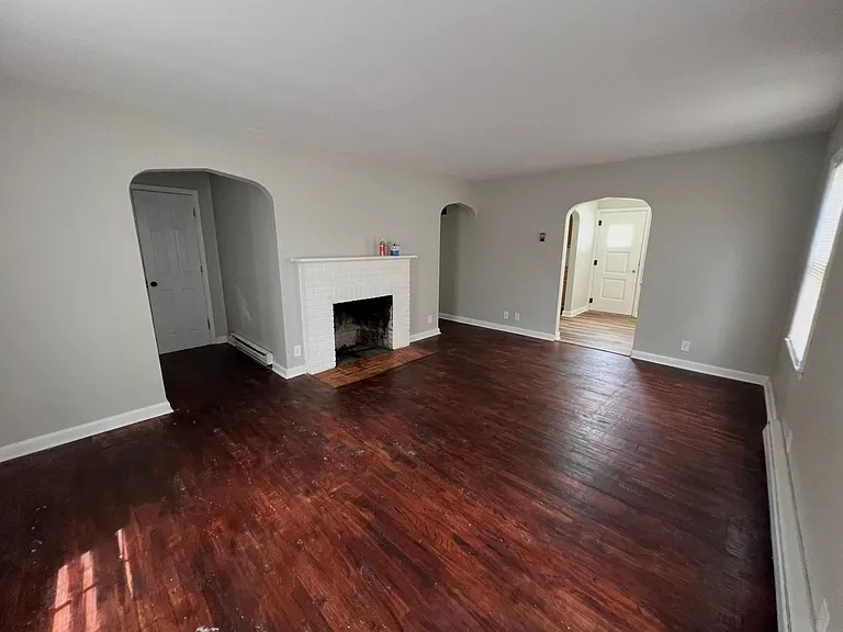 1334 S Burlington Dr — Photo 4