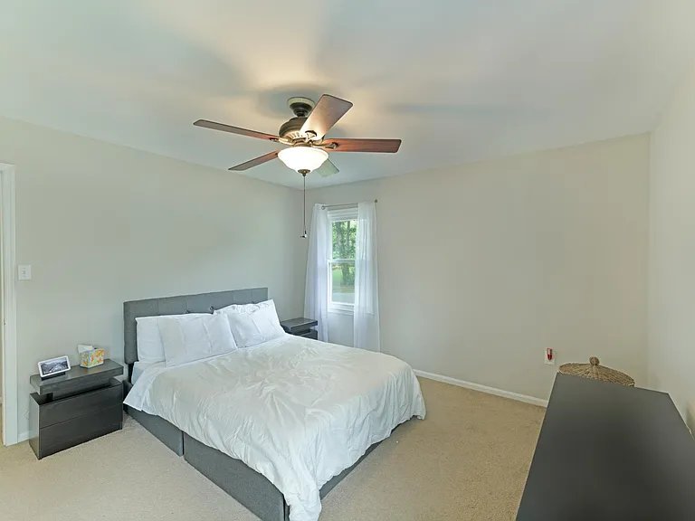 5616 Shade Tree Ln — Photo 13