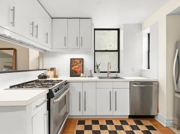 157 Ludlow St APT 2R, New York, NY 10002