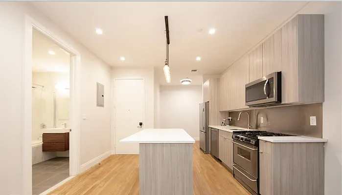 Rented by Living New York | media 13