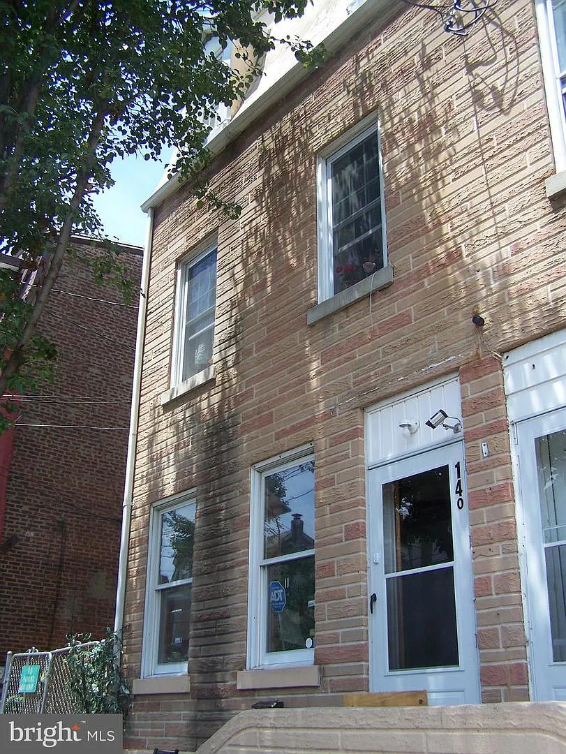 140 Bayard St photo 1