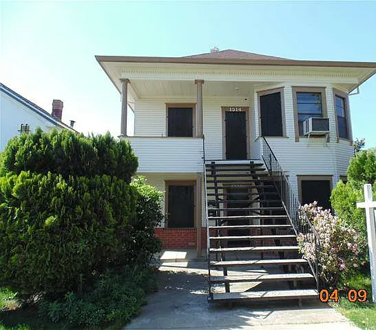 1312 Ione St #T — Photo 11
