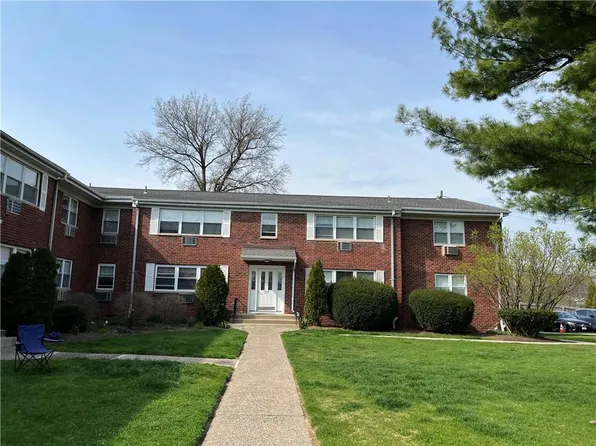 239 N middletown Road #d, Pearl River, NY 10965