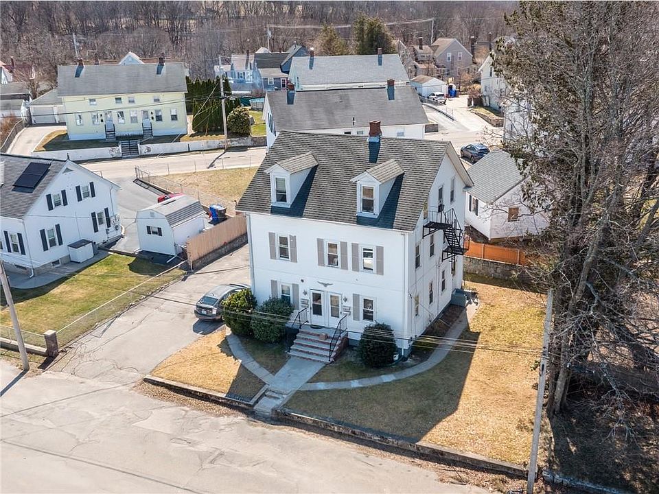 1st image of 6 Branch Ave