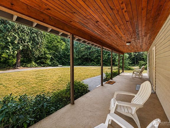 4th image of 17432 Issaquah Hobart Road SE