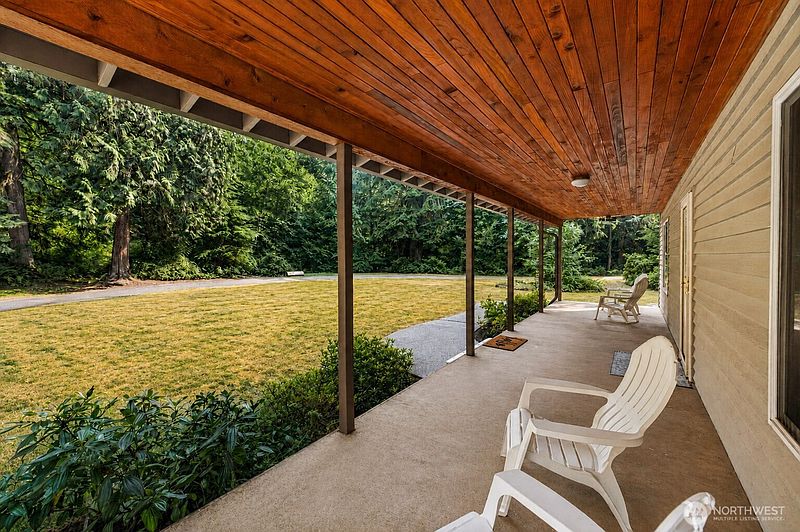4th image of 17432 Issaquah Hobart Road SE