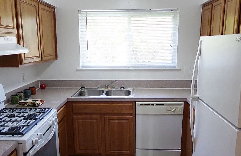 Crosswinds Apartments — Photo 2