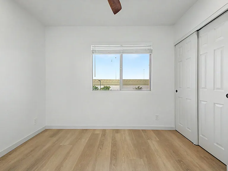 1812 W Village Way — Photo 16