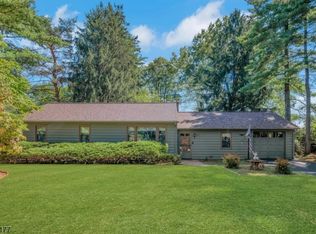 1105 Knoll Rd, Boonton, NJ 07005