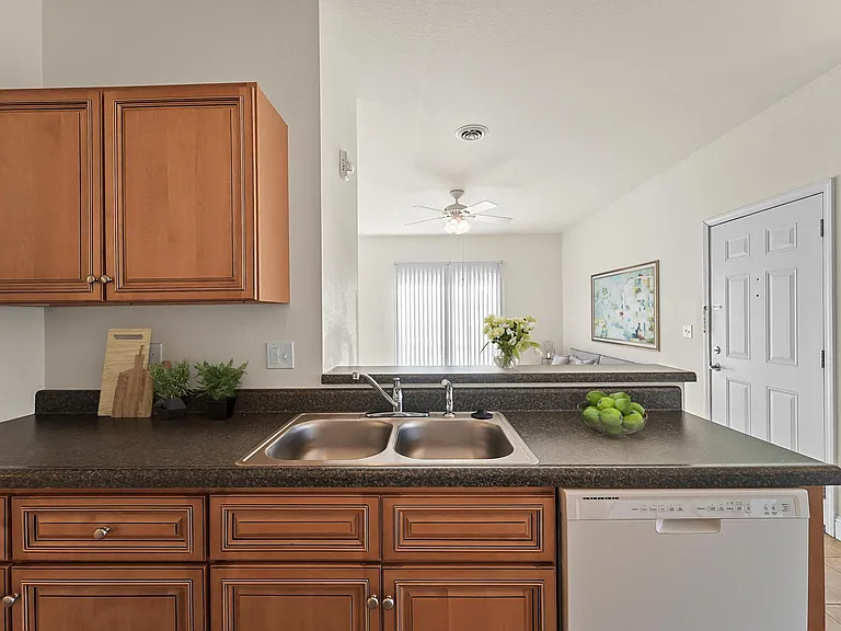 1303 Black Diamond Dr — Photo 1