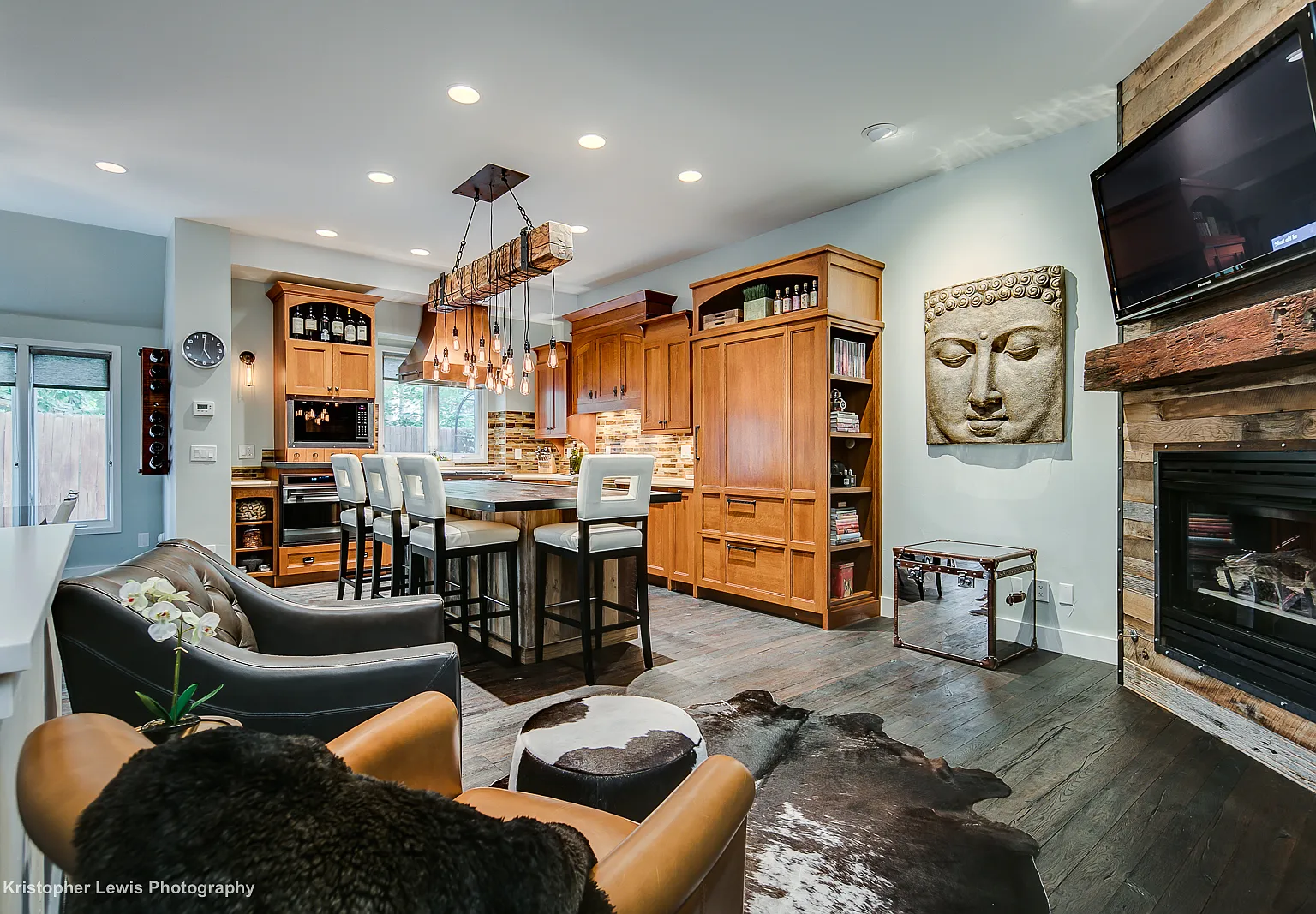 3 bed, 3.5 bath, 3229 sqft, $8,250 — Photo 4