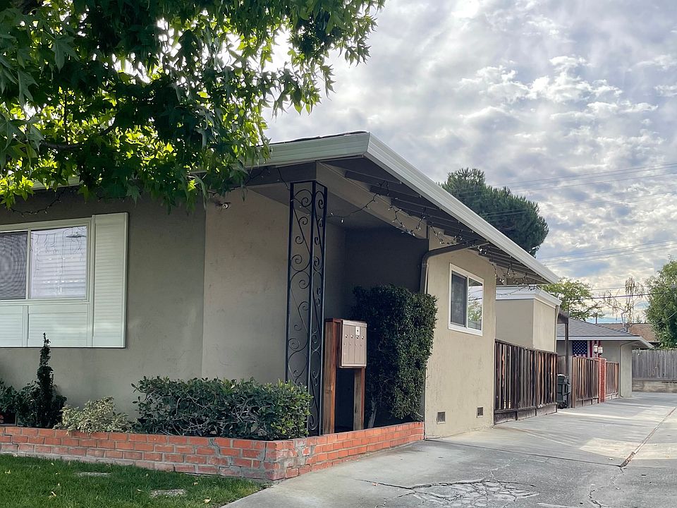 1st image of 3730 Peacock Ct