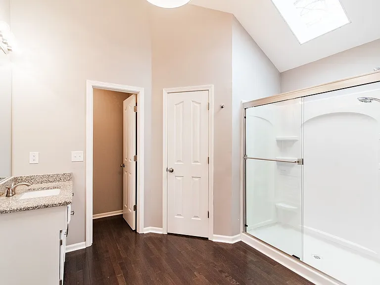 15704 Outlook St — Photo 27