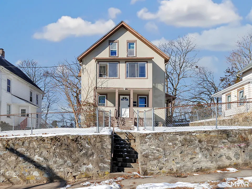 10 Summit St #1