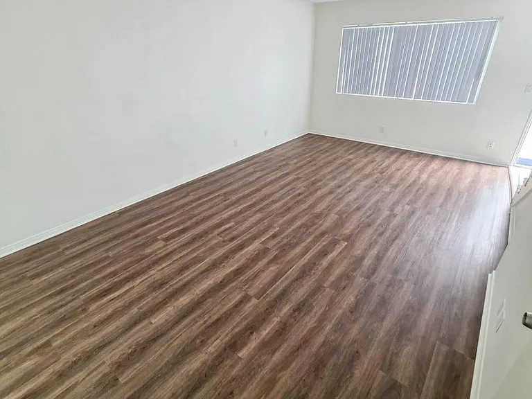 3505 Emerald St — Photo 13