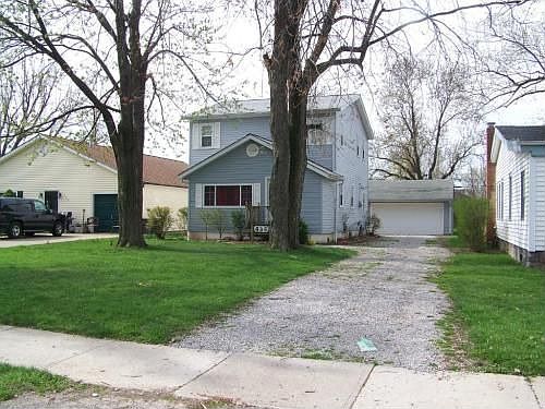 1st image of 426 E 331st St