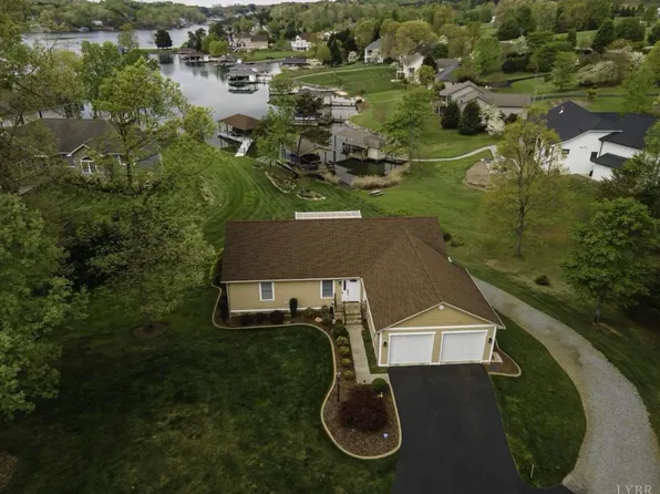 265 Marvin Gardens Dr, Moneta, VA 24121