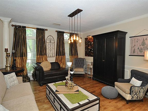 4th image of 1810 Teal Arbor Ln