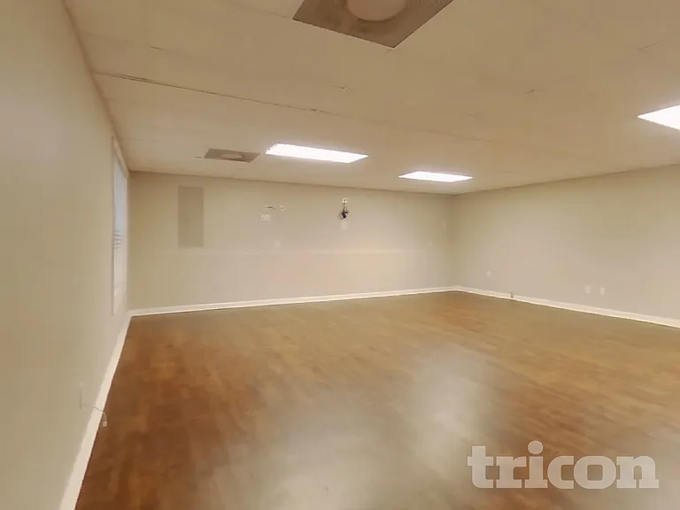 8870 Mae Ct — Photo 18