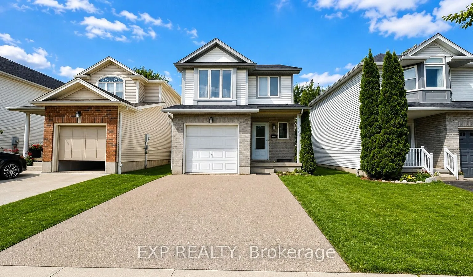 5 bed, $2,895 — Photo 1