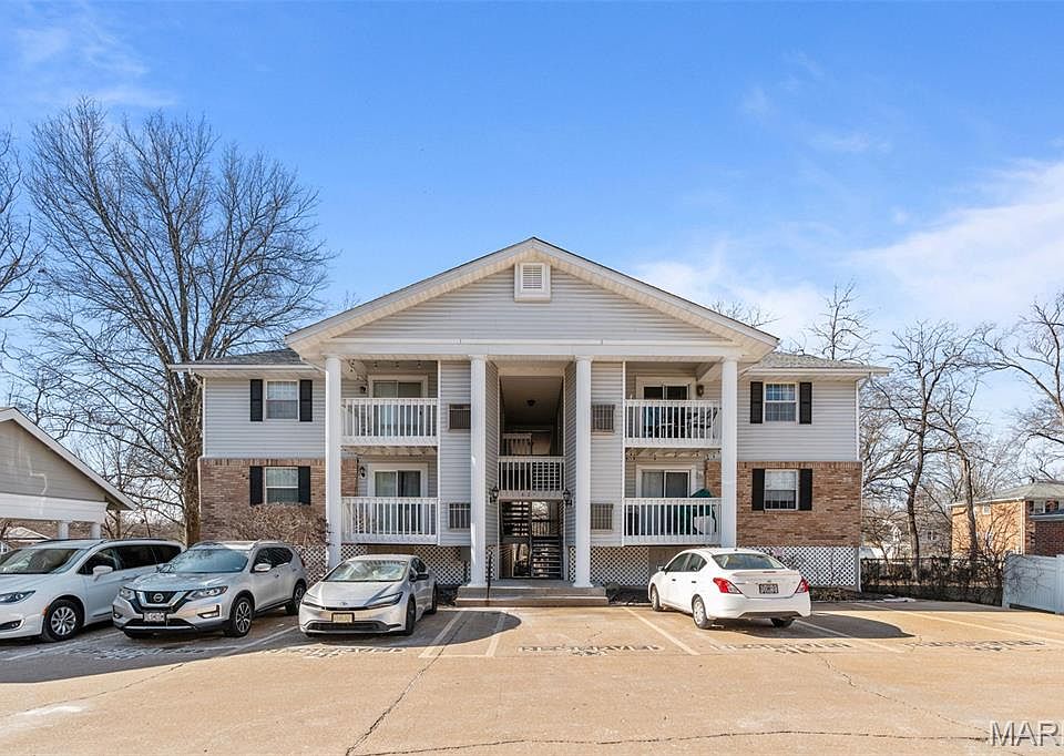 1st image of 621 S Kirkwood Rd APT 202