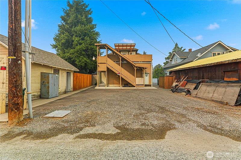 3rd image of 113 N Cleveland Avenue