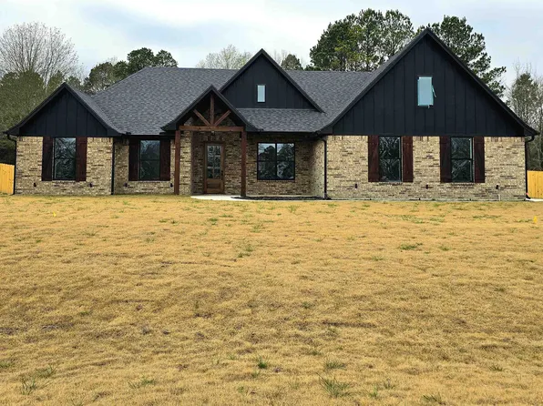 125 Pecan Trl, Kilgore, TX 75662