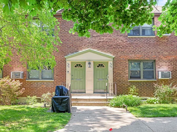 58-48 246th Cres #U, Little Neck, NY 11362