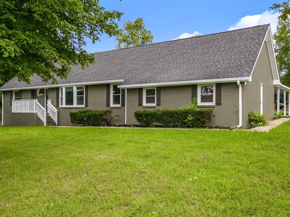 3343 Old Greenbrier Pike, Springfield, TN 37172