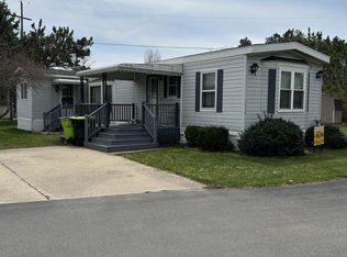 1734 Sunset Dr, Caro, MI 48723