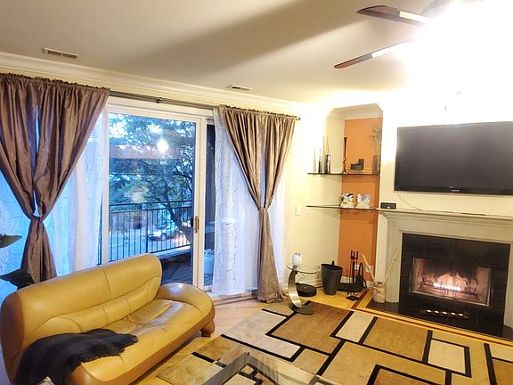 4th image of 2631 W Chicago Ave APT 2