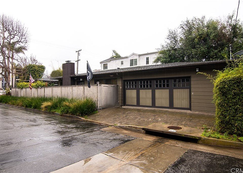 1st image of 1829 N Poinsettia Ave