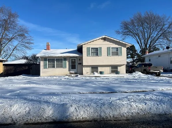 117 NE Bel Aire Rd, Ankeny, IA 50021