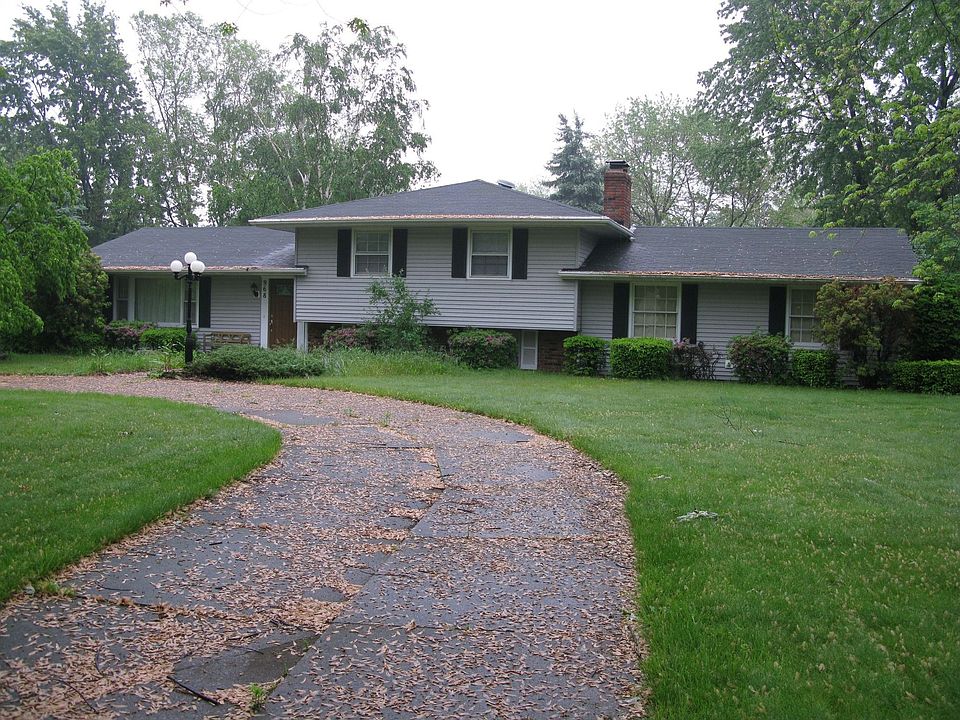 1st image of 968 Meadowood Blvd
