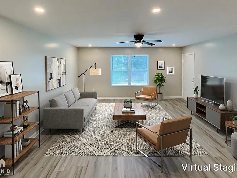 214 Aspen Dr — Photo 2