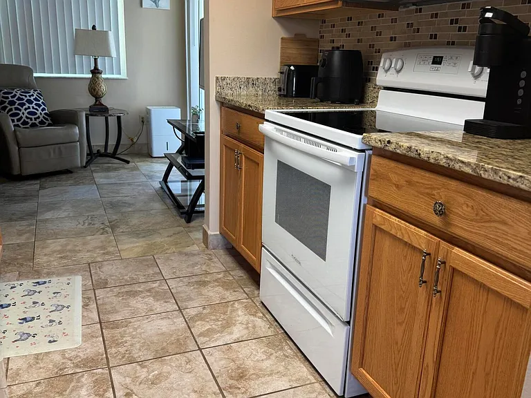 412 Beach Park Ln #167 — Photo 6