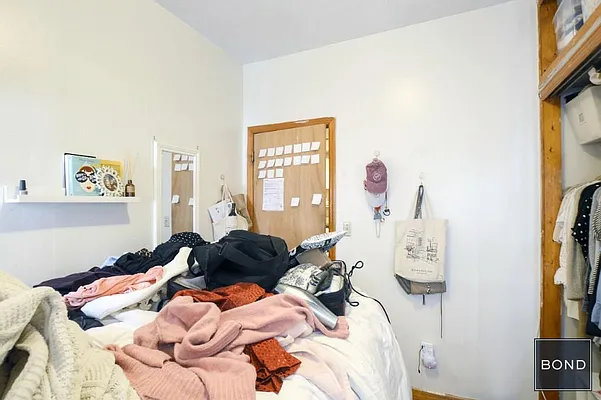 Rented by Bond New York | media 26