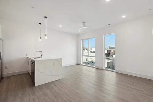 1221 E Fletcher St #406 Photo 1