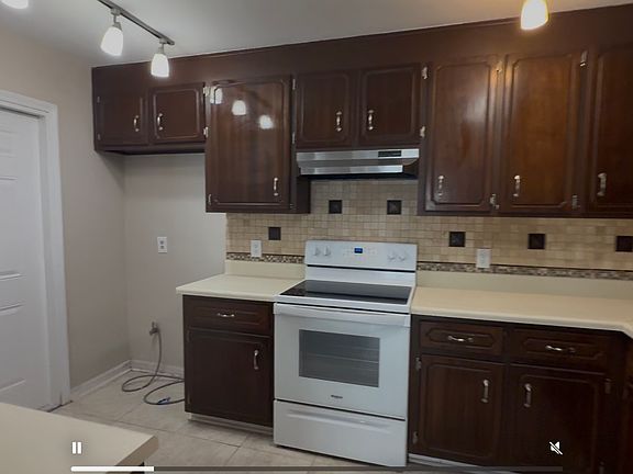 Refrigerator is ordered and will be in by the rented date.