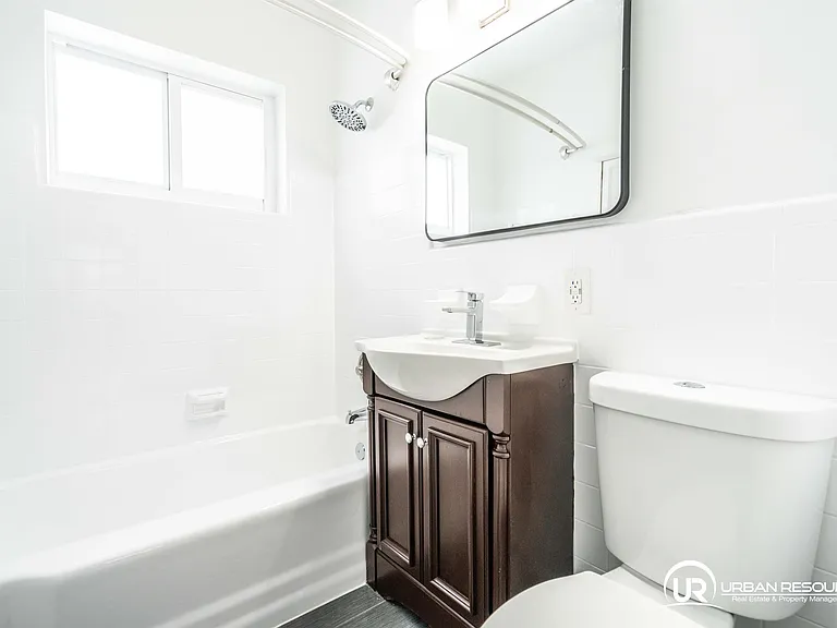 8330 Byron Ave #7 — Photo 16