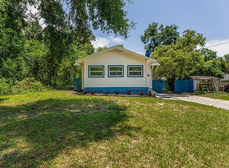 912 E Carolina Ave — Photo 1